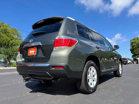 Used 2013 Toyota Highlander Plus image 4