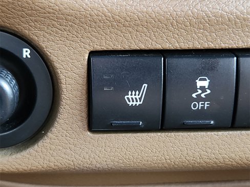Used 2013 Jeep Wrangler Unlimited Sahara w/ Connectivity Group image 21