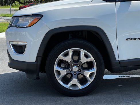 Used 2021 Jeep Compass Limited w/ Sun and Sound Group image 38