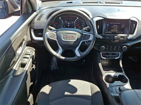 Certified 2022 GMC Terrain SLE image 11