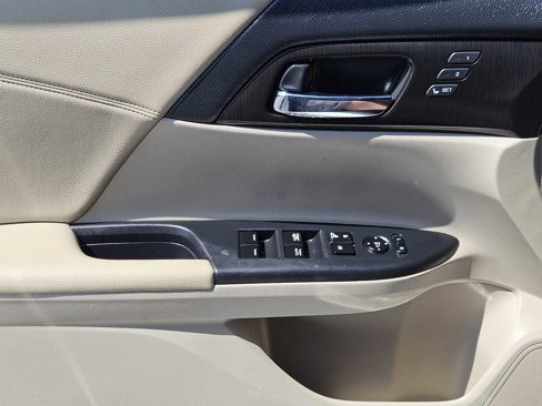 Used 2014 Honda Accord EX-L image 21