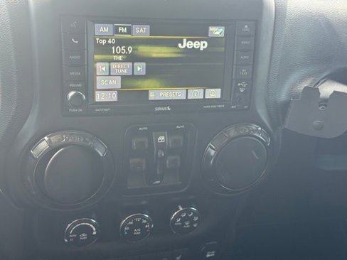 Certified 2017 Jeep Wrangler Unlimited Rubicon image 34
