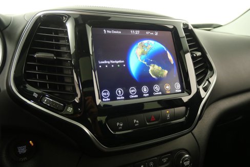 Used 2019 Jeep Cherokee Overland w/ Technology Group image 25