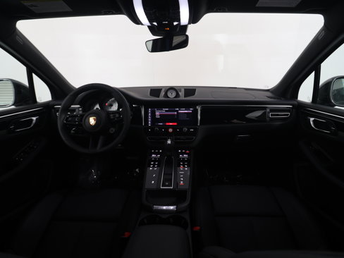 New 2025 Porsche Macan Turbo image 13