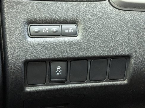 Used 2019 Nissan Murano SV w/ Premium Package image 32