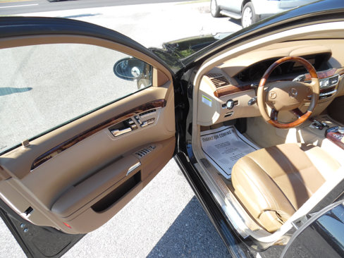 Used 2008 Mercedes-Benz S 550 4MATIC w/ AMG Sport Pkg image 9