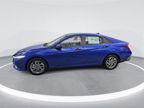 New 2025 Hyundai Elantra Blue image 8