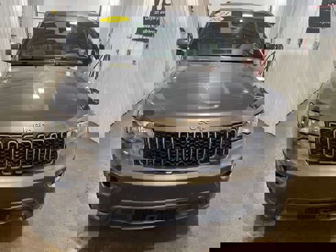 Used 2021 Jeep Grand Cherokee Limited w/ Quick Order Package 28K 80th image 3