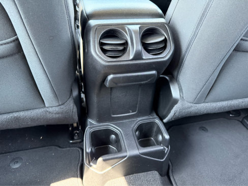 Used 2021 Jeep Wrangler Unlimited Sport image 25
