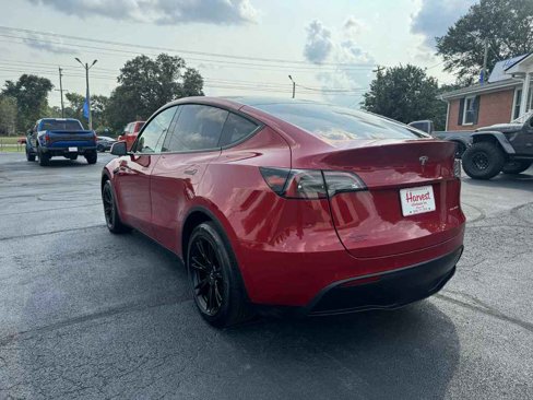 Used 2022 Tesla Model Y Long Range image 2