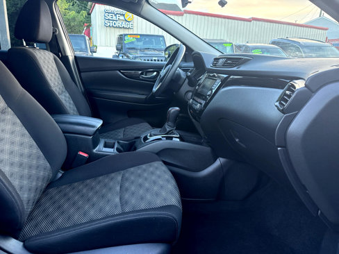 Used 2020 Nissan Rogue Sport SV image 13