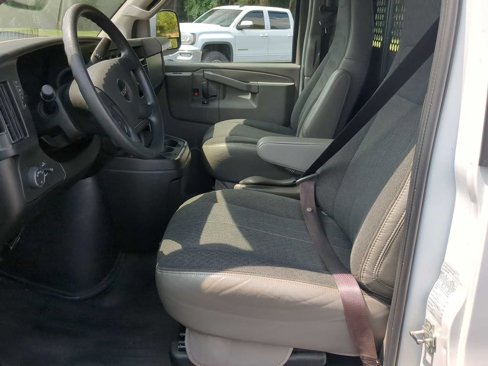 Used 2023 GMC Savana 2500 w/ Driver Convenience Package image 13