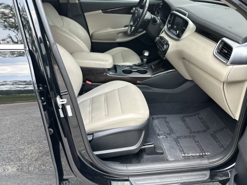 Used 2020 Kia Sorento EX image 13
