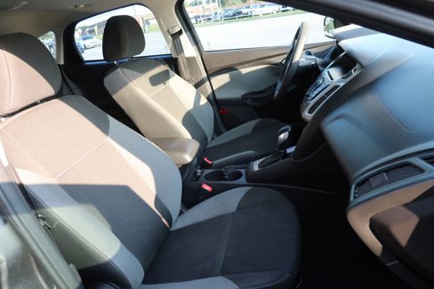 Used 2014 Ford Focus SE image 9