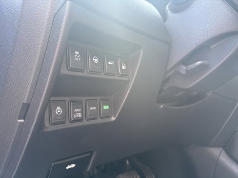 Used 2019 Nissan Rogue SL image 10