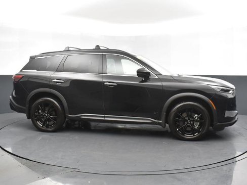 Certified 2025 INFINITI QX60 Luxe w/ Black Edition image 4