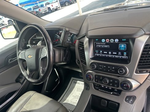 Used 2019 Chevrolet Suburban LT w/ LT Signature Package image 12