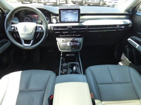 Used 2021 Lincoln Corsair FWD image 2