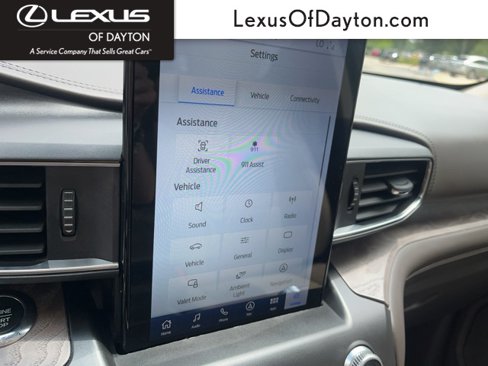 Used 2020 Ford Explorer Platinum w/ Premium Technology Package image 28