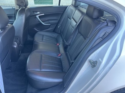 Certified 2012 Buick Regal Leather image 22