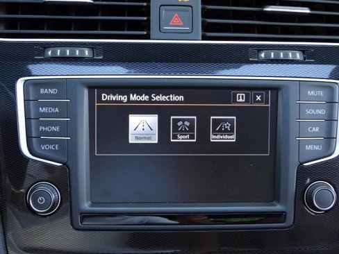 Used 2016 Volkswagen GTI SE w/ Lighting Package (SEL) image 48