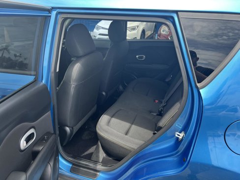 Used 2016 Kia Soul + w/ Designer's Package image 16