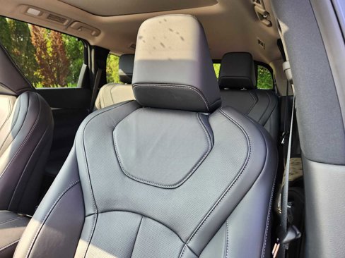 Certified 2025 INFINITI QX60 Luxe image 11