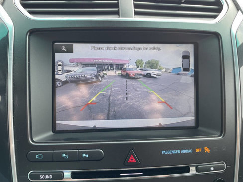 Used 2016 Ford Explorer Limited w/ Equipment Group 301A image 28