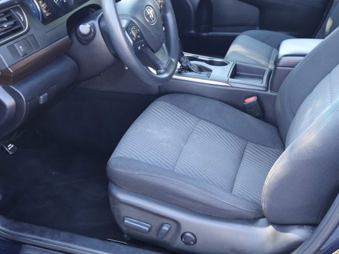 Used 2017 Toyota Camry LE image 21