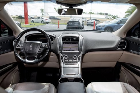Used 2019 Lincoln Nautilus Select image 29