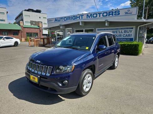 Used 2016 Jeep Compass Latitude image 2