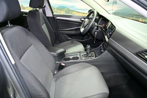 Used 2020 Volkswagen Jetta S w/ Driver Assistance Package image 39