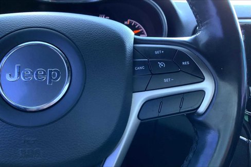 Used 2020 Jeep Grand Cherokee Limited image 22