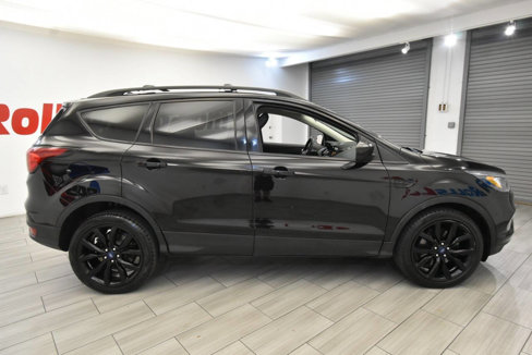 Used 2019 Ford Escape SE image 6