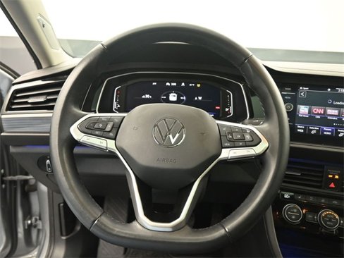 Certified 2022 Volkswagen Jetta SEL image 23