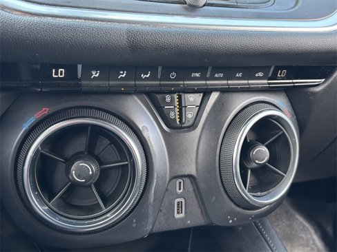 Used 2020 Chevrolet Blazer LT image 32