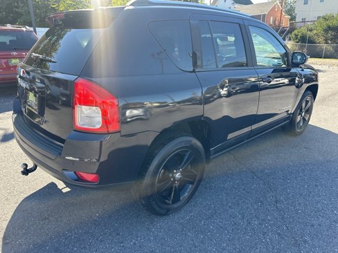 Used 2011 Jeep Compass Latitude image 5