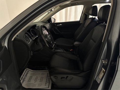 Used 2019 Volkswagen Tiguan SE w/ Panoramic Sunroof Package image 33