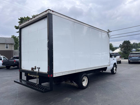 Used 2023 Ford E-450 and Econoline 450 Super Duty w/ Power Windows & Locks Group image 5