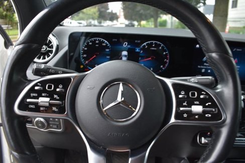 Used 2022 Mercedes-Benz GLA 250 4MATIC image 14