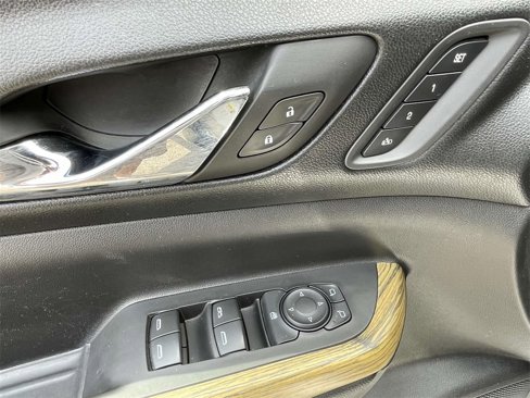 Used 2018 GMC Acadia Denali w/ Technology Package image 19