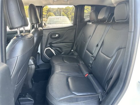 Used 2015 Jeep Renegade Limited image 26