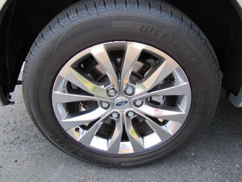 Used 2017 Ford F150 Lariat image 14
