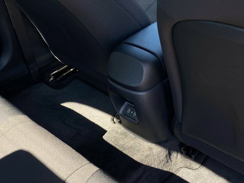 Used 2025 Hyundai Elantra SE w/ Cargo Package image 29