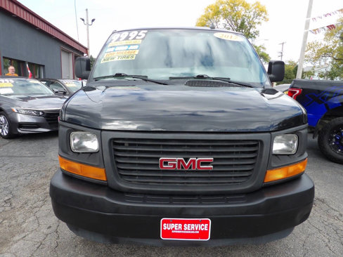 Used 2017 GMC Savana 2500 image 2
