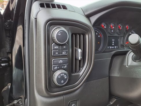 Used 2022 Chevrolet Silverado 1500 Custom image 24