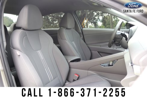 Used 2023 Hyundai Elantra SEL w/ Convenience Package image 44