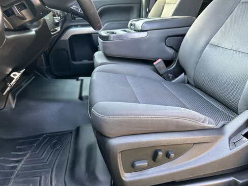 Used 2017 Chevrolet Silverado 1500 LT w/ All Star Edition image 11