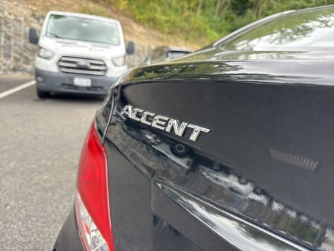 Used 2016 Hyundai Accent SE image 29