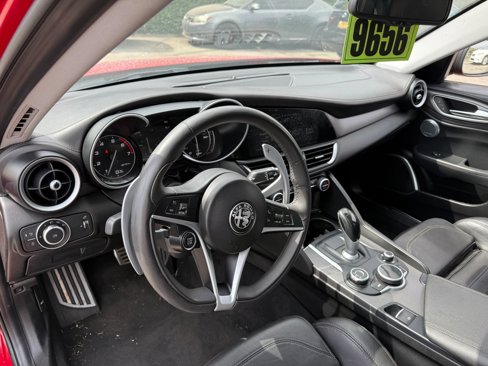 Used 2019 Alfa Romeo Giulia Ti Sport w/ Quick Order Package 22S Sport image 11